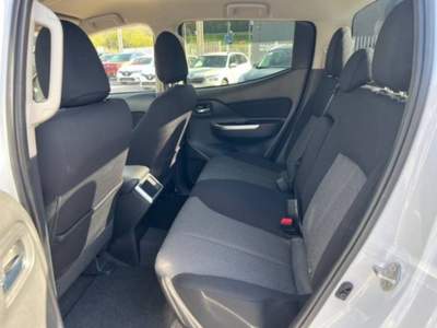 Mitsubishi L200 2.3 D Double Cab 4x4 Super Select P1 Intense 001 Bianco usata Castelnuovo Rangone