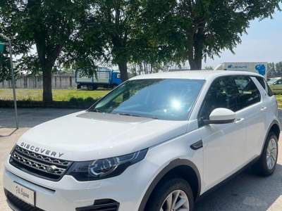 Land Rover Discovery Sport 2.0 eD4 150 CV 2WD HSE Bianco usata Giugliano in Campania