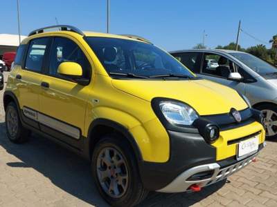 Fiat Panda  1.3 mjt 16v Cross 4x4 80cv Giallo usata Fasano