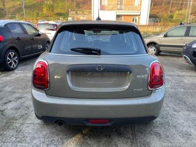 MINI Clubman Mini One 5 porte                                                         Beige usata Valsamoggia