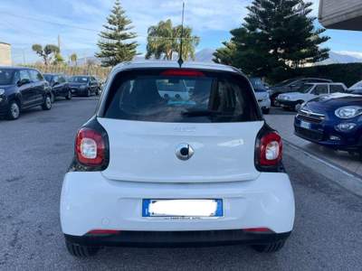 Smart ForFour  1.0 Youngster 71cv c/S.S. GPL Bianco usata Pagani