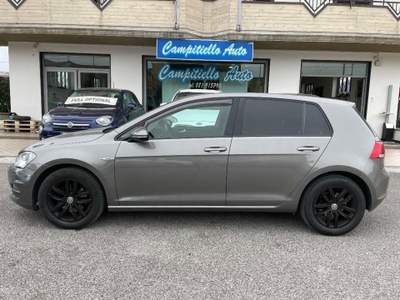 Volkswagen Golf  1.4 tgi Trendline 5p Grigio usata Pagani