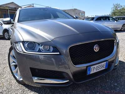 Jaguar XF JAGUAR XF Sportbrake 20d 4X4 AWD 180CV PRESTIGE - AUTOMATICA - NAVI - PELLE - CRUISE - BT - SENSORI - LED - BIXENO - RETROCAMERA   Grigio usata Montalto di Castro