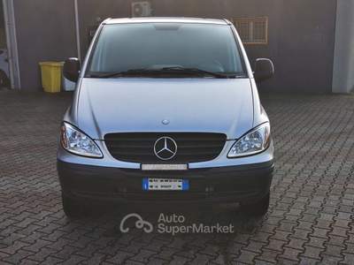 Mercedes-Benz Viano 2.2 CDI 4Matic - Allestimento VAN Argento usata Crema
