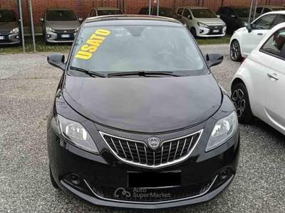 Lancia Ypsilon 1.0 FireFly 5 porte S&S Hybrid Silver Nero usata Pianezza