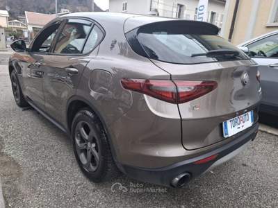 Alfa Romeo Stelvio 2.2 Turbodiesel 210 CV AT8 Q4 Executive Marrone usata Varallo