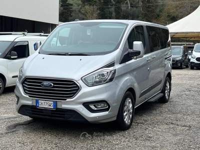 Ford Tourneo Custom 320 2.0 EcoBlue 130CV aut. PC Titanium Argento usata Massarosa