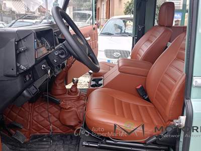 Land Rover Defender 90 2.5 Tdi 300 Heritage Style (ASI) Verde usata San Giorgio del Sannio