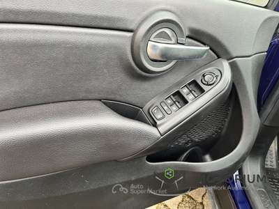 Fiat 500X 1.3 MultiJet 95 CV City Cross Blu/Azzurro usata San Giorgio del Sannio