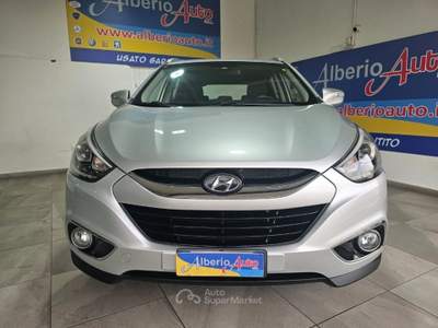 Hyundai ix35 1.7 CRDi 2WD Xpossible Argento usata ADRANO