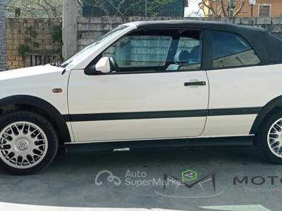 Volkswagen Golf 1.6 cat Classic Bianco usata San Giorgio del Sannio