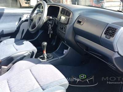 Volkswagen Golf 1.6 cat Classic Bianco usata San Giorgio del Sannio