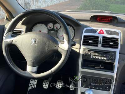Peugeot 307 2.0 HDi FAP CC Féline Grigio usata San Giorgio del Sannio