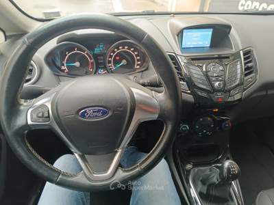 Ford Fiesta 5 porte TITANIUM NAVI Grigio usata Corato