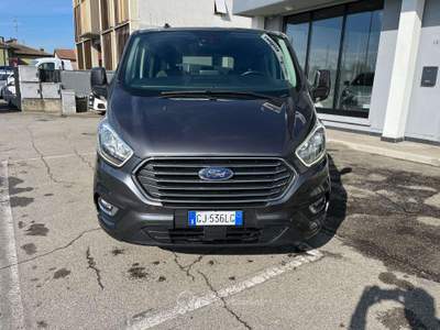 Ford Tourneo Custom 130 CV TITANIUM L2 PREZZO PIU' IVA Grigio usata Calerno di Sant'Ilario d'Enza