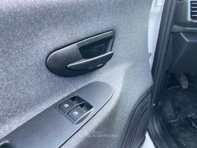 Lancia Ypsilon 1.2 69 CV 5 porte GPL Ecochic Gold Bianco usata Rivignano Teor