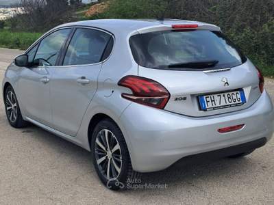 Peugeot 208 1.2 - 5 posti 60 Kw (Benzina/Gpl) Argento usata Cassano delle Murge