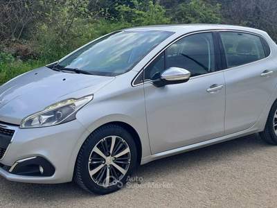 Peugeot 208 1.2 - 5 posti 60 Kw (Benzina/Gpl) Argento usata Cassano delle Murge
