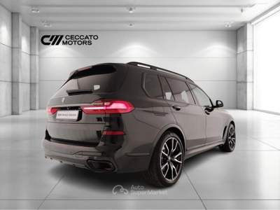 BMW X7 40 d Mild Hybrid 48V xDrive Steptronic Nero usata Padova