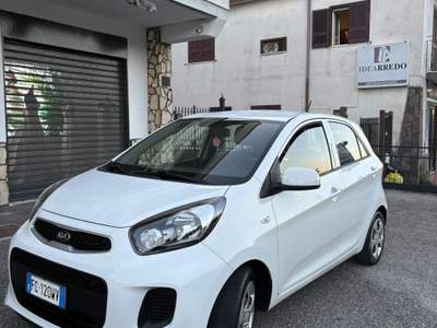 Kia Picanto Glam Bianco usata Pozzuoli