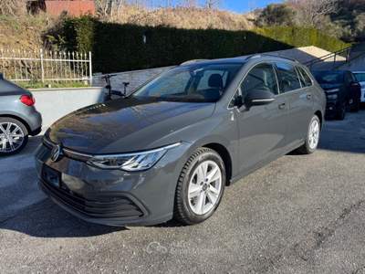 Volkswagen Golf Golf Variant 2.0 TDI 115 CV SCR Life Grigio usata Agnone