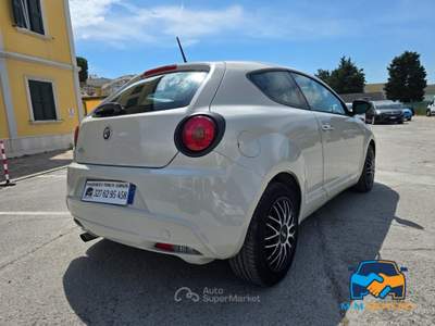 Alfa Romeo MiTo 1.4 Junior Distinctive premium pack 78cv Bianco usata Civitanova Marche