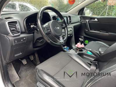 Kia Sportage 1.7 crdi Class Style Pack 2wd 115cv Bianco usata San Giorgio del Sannio