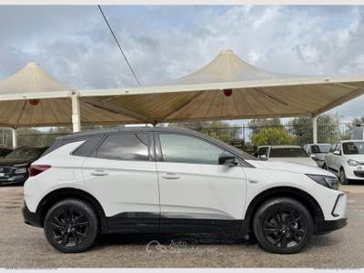 Opel Grandland Grandland 1.5 D Ecotec aut. GS Line Bianco usata San Michele Salentino