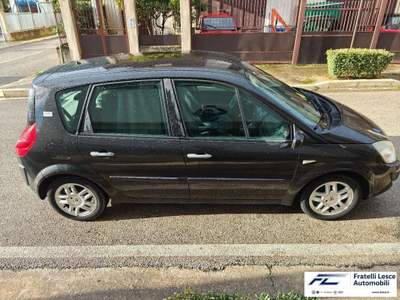 Renault Scénic  1.5 dci Serie Speciale Dynamique Nero usata Cassano allo Ionio