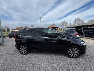 Volkswagen Touran  2.0 TDI 150 CV Highline BMT Nero usata Ponte di Piave