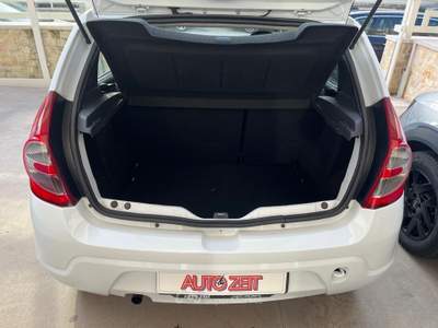 Dacia Sandero Lauréate Bianco usata Castellana Grotte