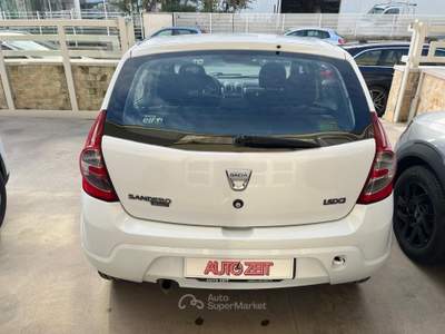 Dacia Sandero Lauréate Bianco usata Castellana Grotte