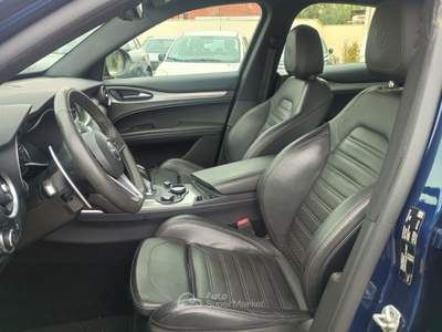 Alfa Romeo Stelvio AT8 Q4 Executive Blu/Azzurro usata Monopoli