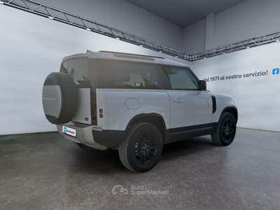 Land Rover Defender 90 3.0D I6 200 CV AWD SE Bianco usata Castagnaro