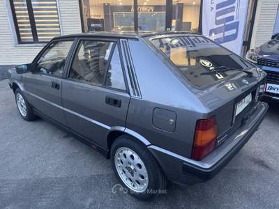 Lancia Delta HF TURBO Argento usata Torino
