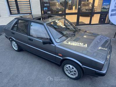 Lancia Delta HF TURBO Argento usata Torino