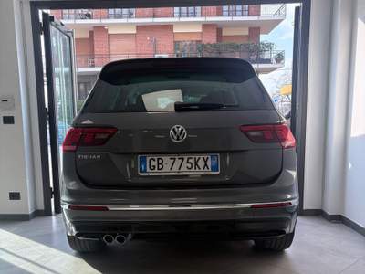 Volkswagen Tiguan Volkswagen Tiguan 1.5 TSI R Line Grigio usata Moncalieri