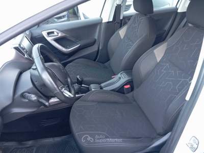 Peugeot 2008 Active Bianco usata Pozzuoli