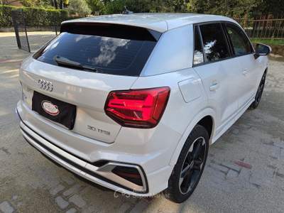 Audi Q2 S line Edition 110cv Bianco usata Robassomero