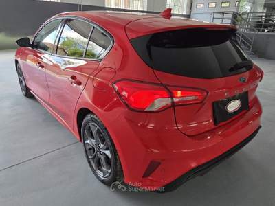 Ford Focus 5p. ST-Line Rosso usata Robassomero