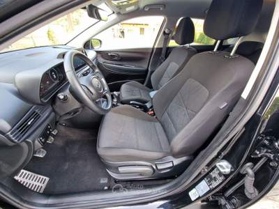 Hyundai Bayon Hybrid 100cv 48V iMT XLine Nero usata Robassomero