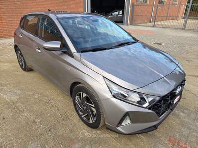 Hyundai i20 48V 100cv iMT Connectline Grigio usata Robassomero