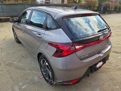 Hyundai i20 48V 100cv iMT Connectline Grigio usata Robassomero