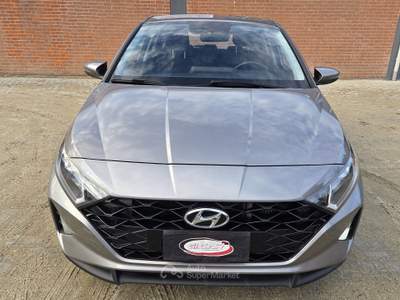 Hyundai i20 48V 100cv iMT Connectline Grigio usata Robassomero