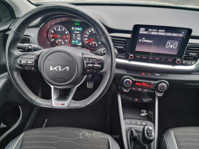 Kia Stonic 100cv MHEV iMT GT Line Bianco usata Robassomero