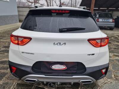 Kia Stonic 100cv MHEV iMT GT Line Bianco usata Robassomero