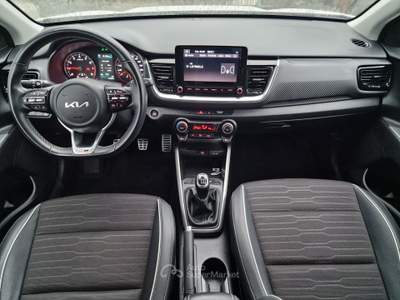 Kia Stonic 100cv MHEV iMT GT Line Bianco usata Robassomero