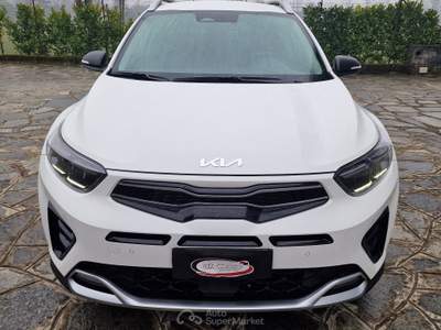 Kia Stonic 100cv MHEV iMT GT Line Bianco usata Robassomero