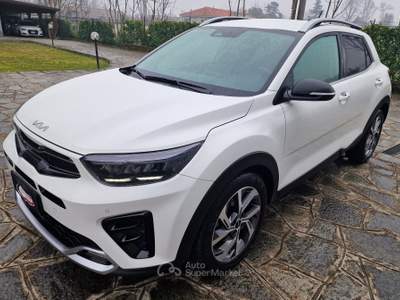 Kia Stonic 100cv MHEV iMT GT Line Bianco usata Robassomero