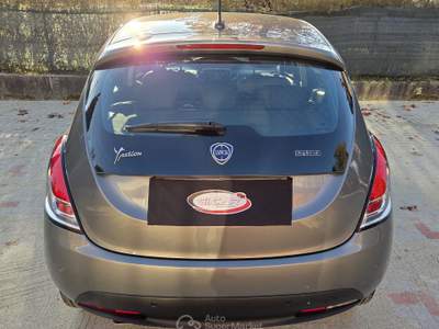 Lancia Ypsilon Hybrid 70cv 5 porte S&S Gold Grigio usata Robassomero